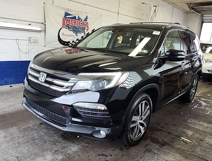 Used 2017 Honda Pilot Elite image 1