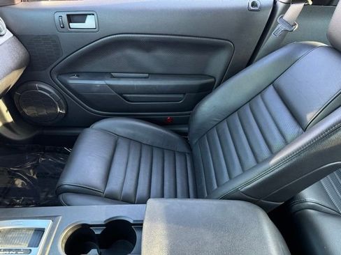 Used 2008 Ford Mustang GT RWD image 16