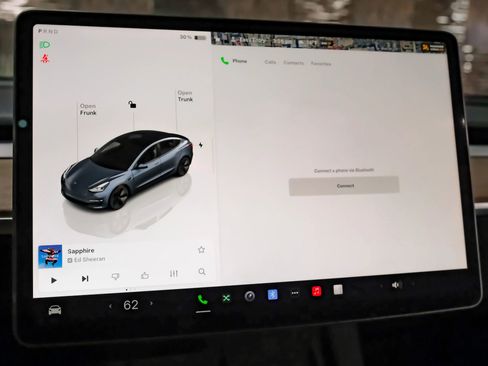Used 2023 Tesla Model 3 Standard Range image 38