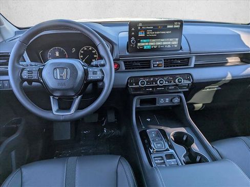 New 2025 Honda Pilot EX-L image 14