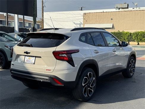 New 2026 Chevrolet Trax RS w/ Sunroof Package image 5