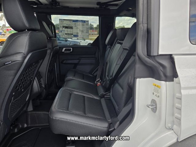 New 2026 Ford Bronco Badlands w/ Sasquatch Package AWD/4WD image 9