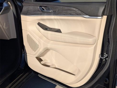 Used 2023 Jeep Grand Cherokee Limited image 33