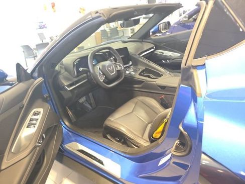Used 2023 Chevrolet Corvette Stingray Convertible w/ Z51 Performance Package image 14
