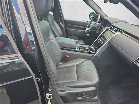 Used 2019 Land Rover Discovery HSE AWD/4WD image 10