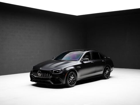 Used 2023 Mercedes-Benz E 63 AMG S image 4
