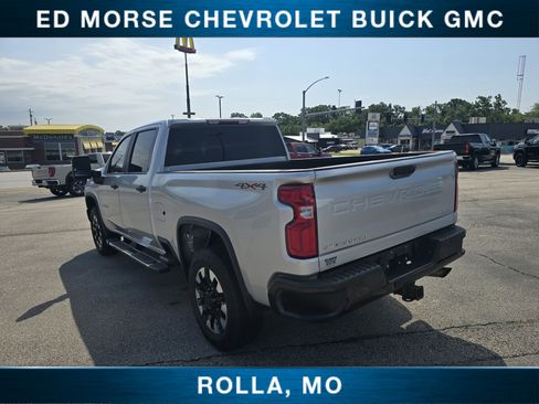 Used 2020 Chevrolet Silverado 2500 Custom w/ Custom Value Package AWD/4WD image 5