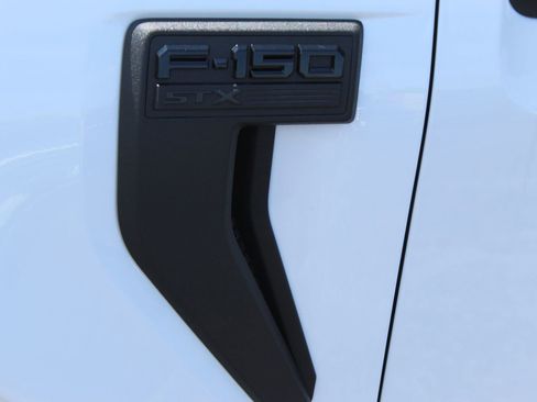 Used 2025 Ford F150 STX w/ Equipment Group 201A FX4 AWD/4WD image 3