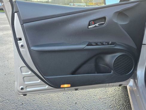 Used 2022 Toyota Prius Prime LE image 23