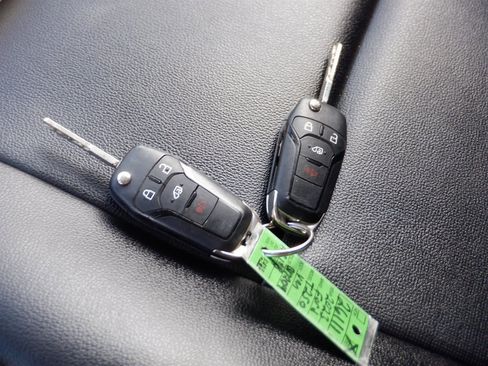 Used 2023 Ford Transit 250 Medium Roof RWD image 23