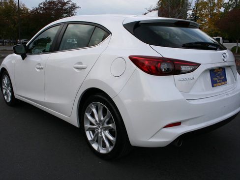 Used 2018 MAZDA MAZDA3 Touring image 6