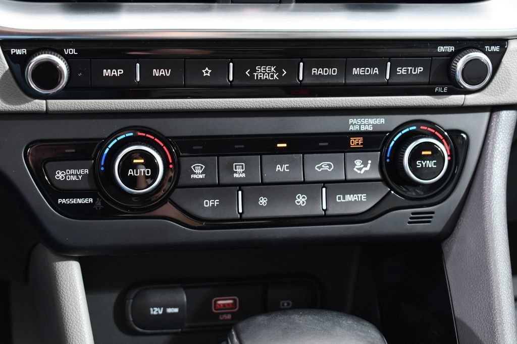 Used 2022 Kia Niro EX Premium FWD image 31