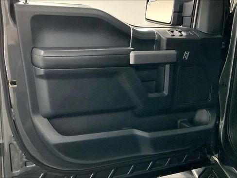 Used 2020 Ford F150 XLT w/ Equipment Group 302A Luxury AWD/4WD image 18