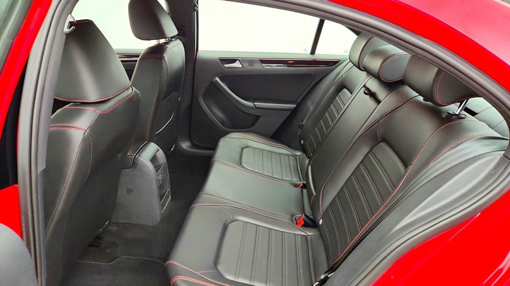 Used 2017 Volkswagen Jetta GLI FWD image 20