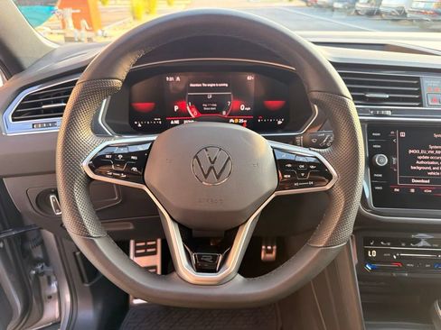 Used 2024 Volkswagen Tiguan SE R-Line AWD/4WD image 19