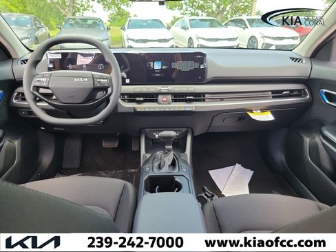 New 2026 Kia K4 FWD image 14