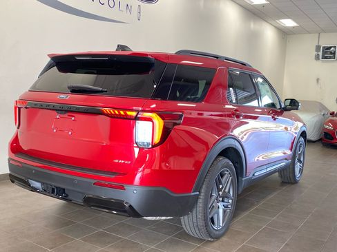 New 2026 Ford Explorer ST-Line w/ ST-Line Street Pack AWD/4WD image 7