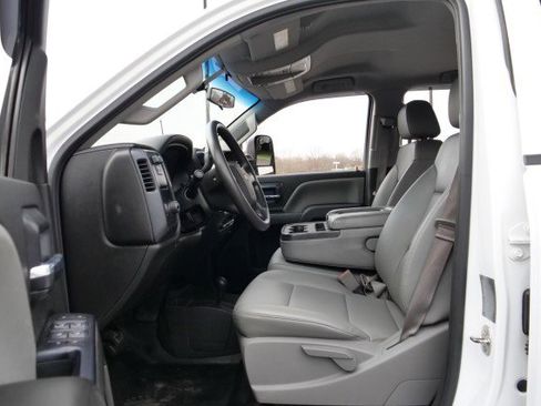 Used 2016 Chevrolet Silverado 3500 W/T image 17
