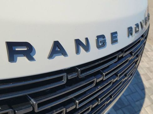 New 2026 Land Rover Range Rover Velar Dynamic SE AWD/4WD image 9