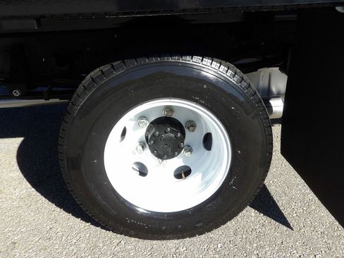 Used 2024 Chevrolet Low Cab Forward RWD image 39