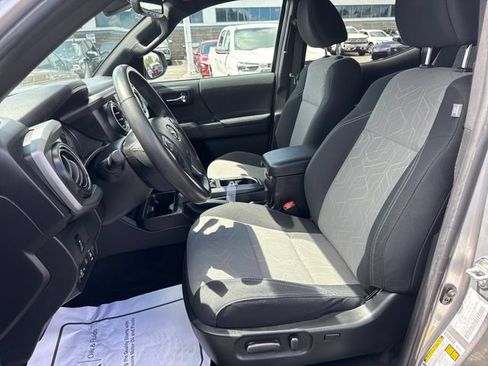 Used 2023 Toyota Tacoma TRD Sport AWD/4WD image 11
