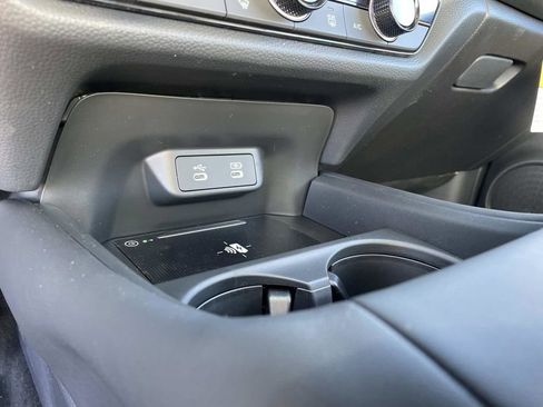 New 2026 Honda HR-V LX image 15