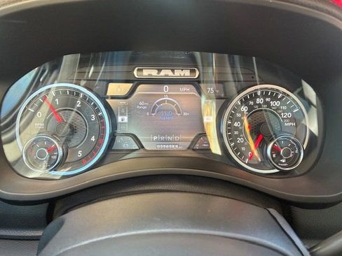 Used 2024 RAM 2500 Laramie image 12