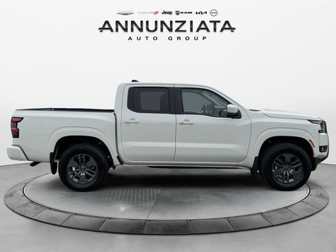 Certified 2025 Nissan Frontier SV w/ SV Convenience Package image 6