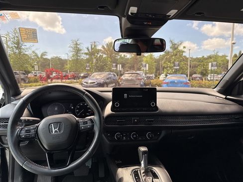 Used 2023 Honda HR-V Sport image 19