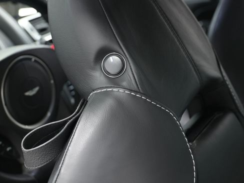 Used 2011 Aston Martin V8 Vantage Coupe RWD image 41
