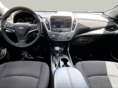 Used 2023 Chevrolet Malibu LT FWD image 15