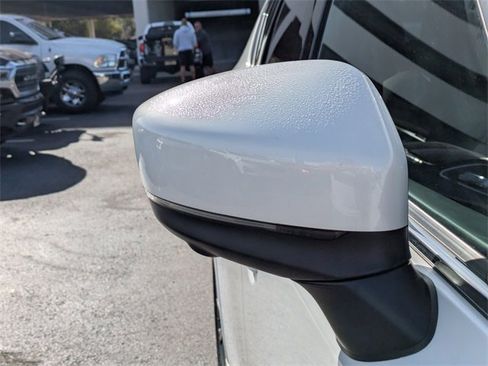 Certified 2025 MAZDA CX-5 Signature image 10