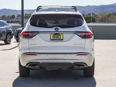 Used 2018 Buick Enclave Premium w/ Experience Buick Package image 5