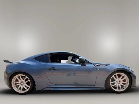 Used 2018 Subaru BRZ Limited w/ 50th Anniversary Edition RWD image 17