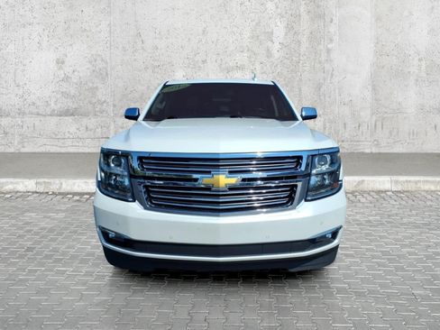 Used 2019 Chevrolet Suburban Premier AWD/4WD image 3