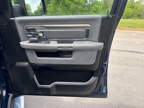 Used 2020 RAM 1500 Classic SLT w/ Luxury Group image 9