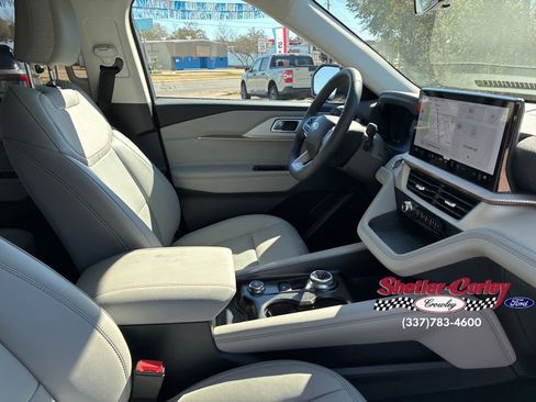 New 2026 Ford Explorer Active w/ Active Comfort Package image 12