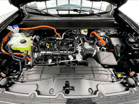 New 2026 Ford Maverick Lariat w/ Black Appearance Package image 12