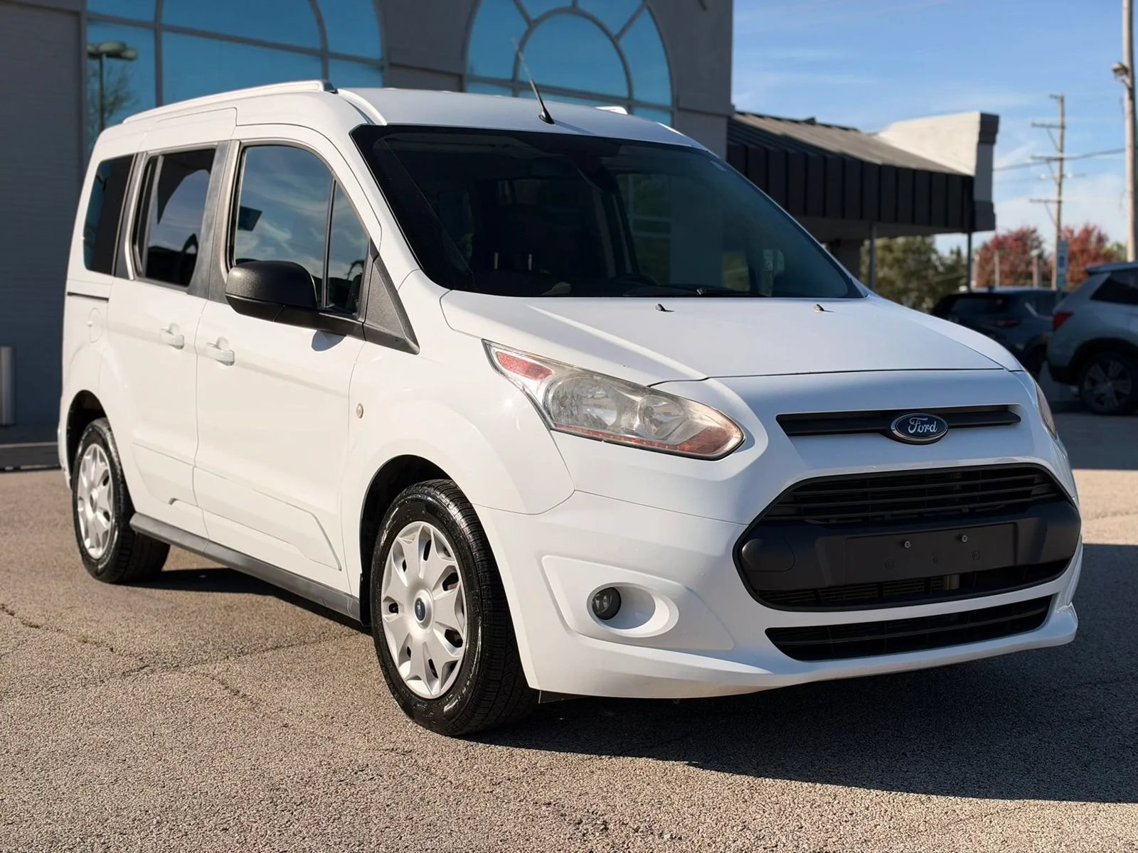 Used 2017 Ford Transit Connect XLT FWD image 1
