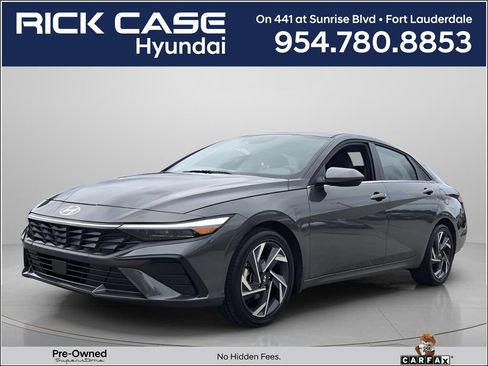 Certified 2025 Hyundai Elantra SEL FWD image 1