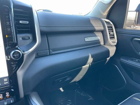 Used 2022 RAM 1500 Laramie AWD/4WD image 46