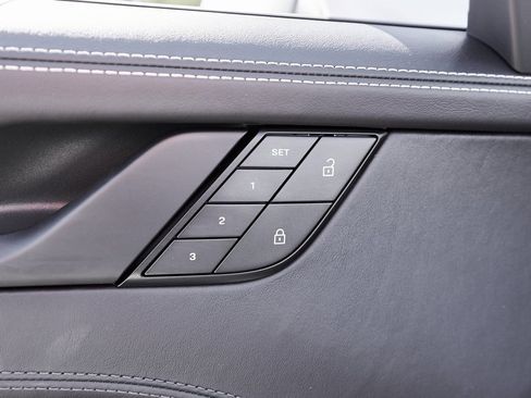 Used 2024 Porsche 911 Carrera GTS w/ Premium Package image 26