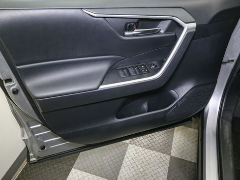 Used 2019 Toyota RAV4 XLE w/ All Weather Liner Package image 40