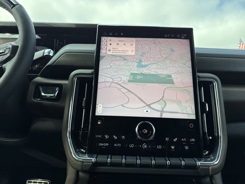 Used 2026 GMC Yukon XL Denali Ultimate w/ LPO, Floor Liner Package image 34