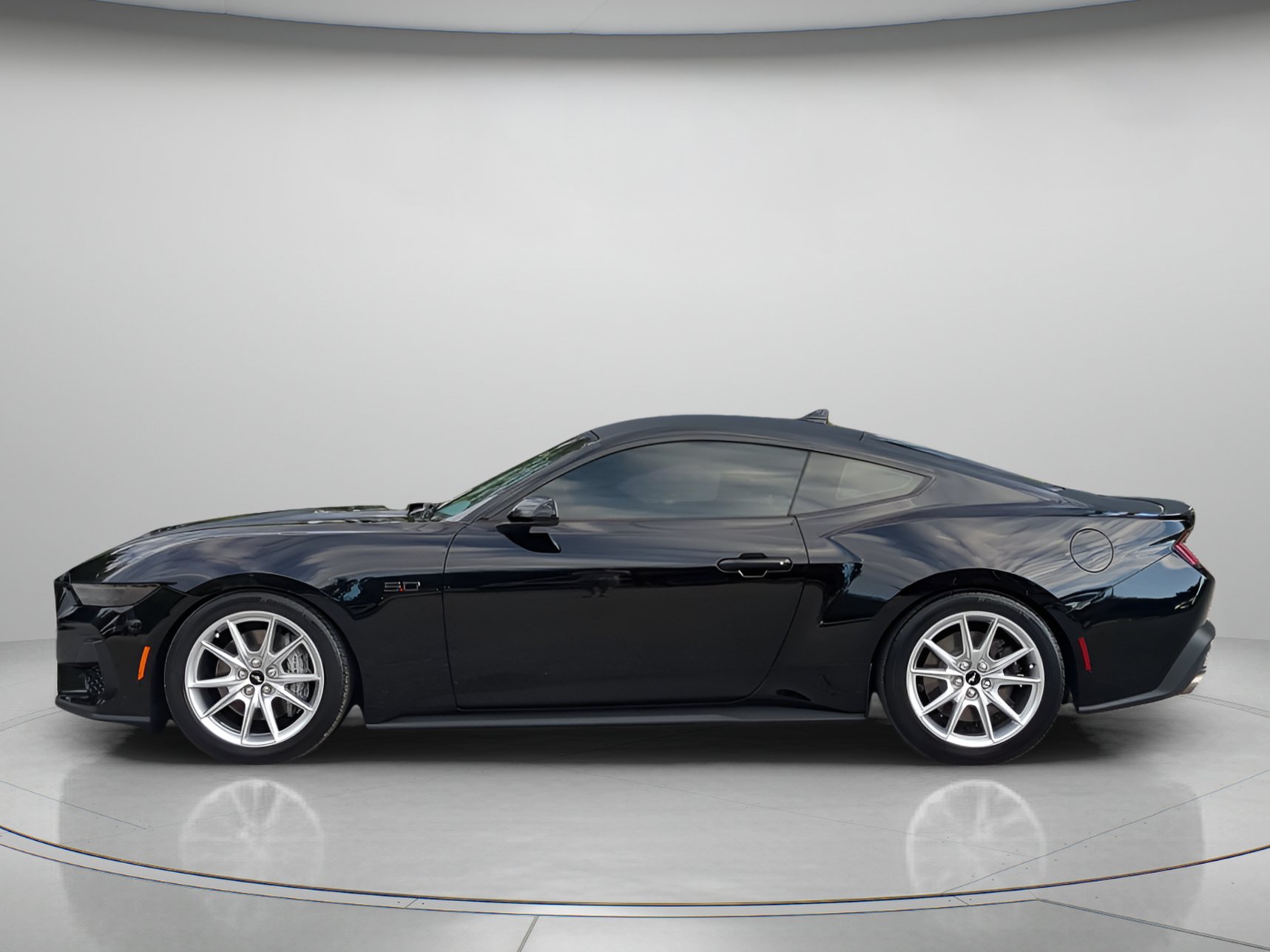 Used 2025 Ford Mustang GT RWD image 43