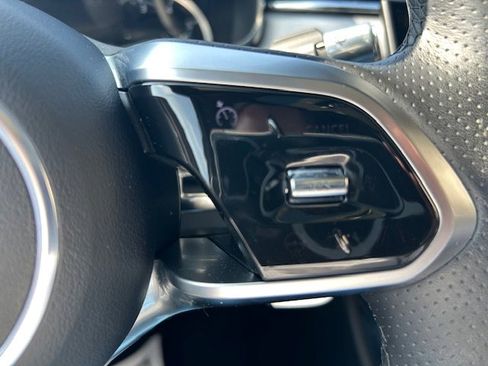 Used 2022 Jaguar XF R-Dynamic SE image 25