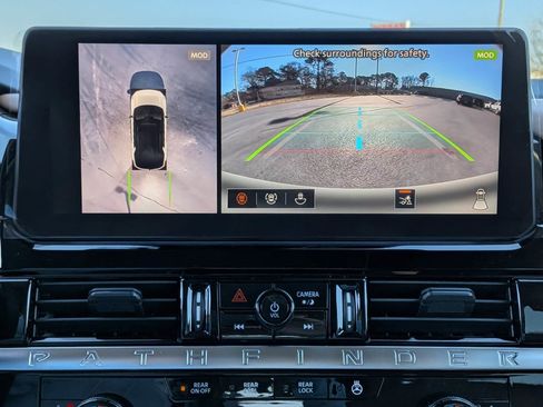 New 2026 Nissan Pathfinder Platinum image 21