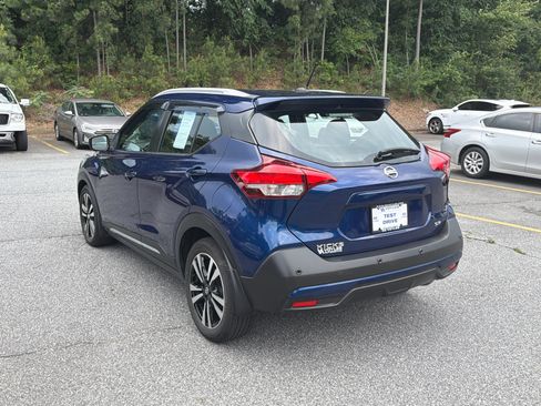 Used 2020 Nissan Kicks SR w/ SR Premium Package FWD image 7