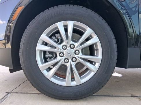 New 2026 Cadillac XT5 Luxury w/ LPO, Premium Carpet Package image 22