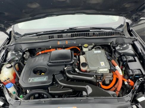 Used 2017 Ford Fusion Energi SE FWD image 15